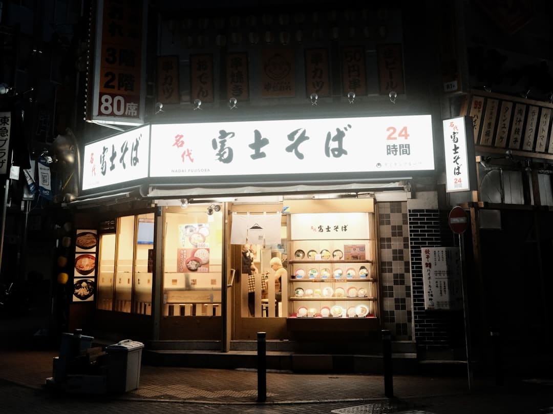 郑恺小姨子疑似发文回应刷卡事情